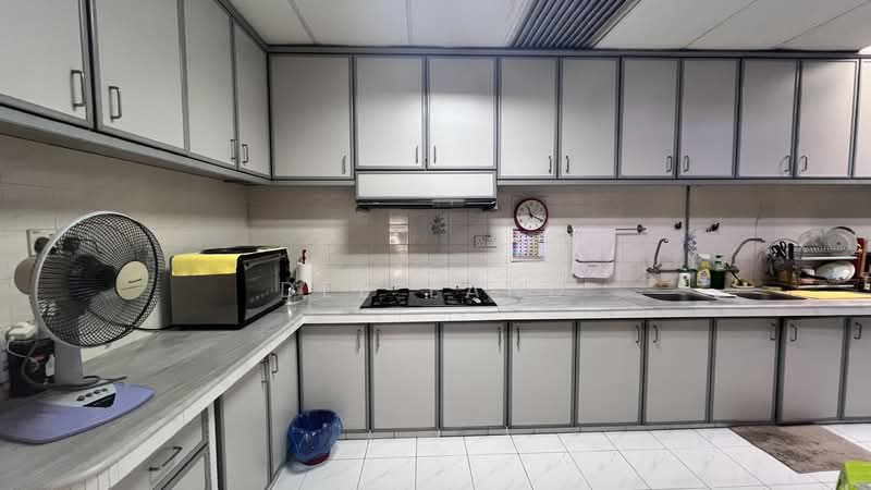 Semi-Detached House for Sale in Tanjung Tokong (Penang) - Dee Land - Kitchen - PropertyGuru.com.my