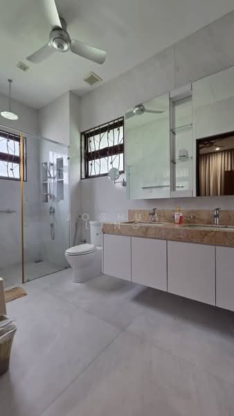 Semi-Detached House for Sale in SS19 (Subang Jaya) - Joshua Ling - Master Bathroom - PropertyGuru.com.my