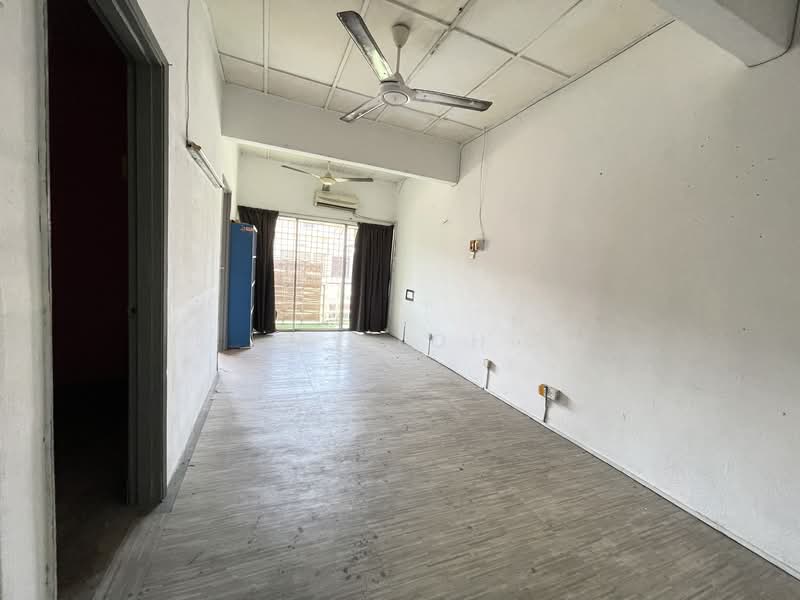 2-Storey Taman Mawar Rawang Shoplot Tun Teja 20x75 untuk Untuk Dijual - RM 620,000, Mac 2026 - Interior - PropertyGuru.com.my