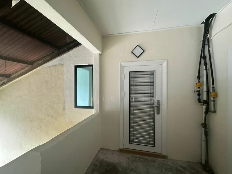 Flat for Sale at Bandar Selesa Jaya - Mavis Hew - Exterior - PropertyGuru.com.my