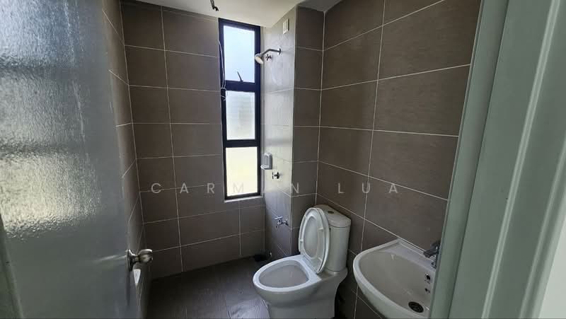 Taman Bukit Cheng untuk Untuk Dijual - RM 588,000, Mac 2026 - Bathroom - PropertyGuru.com.my