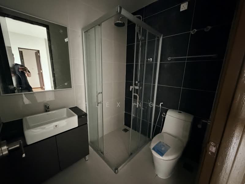 Kings Bay @ Country Garden Danga Bay untuk Untuk Dijual - RM 600,000, Mac 2026 - Bathroom - PropertyGuru.com.my