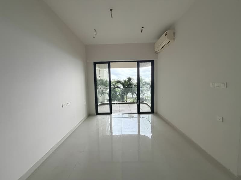 Kings Bay @ Country Garden Danga Bay untuk Untuk Dijual - RM 600,000, Mac 2026 - Balcony - PropertyGuru.com.my