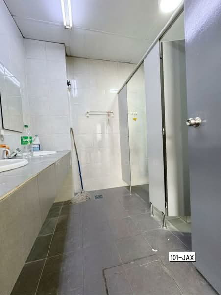 Factory for Sale in Bandar Bukit Raja (Klang) - KH Chong - Bathroom - PropertyGuru.com.my