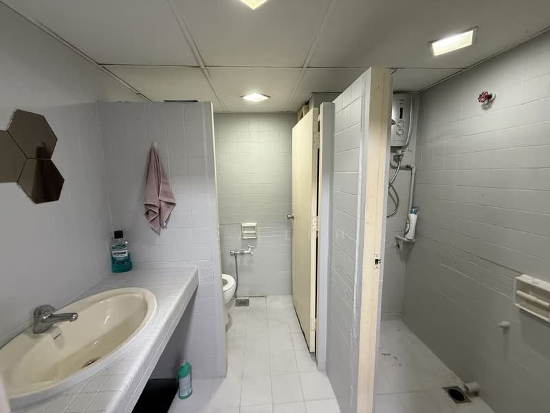 Shop / Office for Rent in Damansara Heights (Kuala Lumpur) - Eva Loh - Bathroom - PropertyGuru.com.my