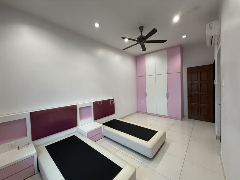 Semi-Detached House for Sale in Taman Sutera Utama (Skudai) - Melody Yew - PropertyGuru.com.my