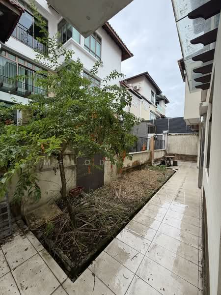 Semi-Detached House for Sale in Taman Sutera Utama (Skudai) - Melody Yew - PropertyGuru.com.my
