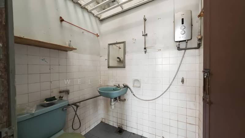 2-storey Terraced House for Sale in Taman Selayang Indah (Selayang) - Welson Moo - Bathroom - PropertyGuru.com.my