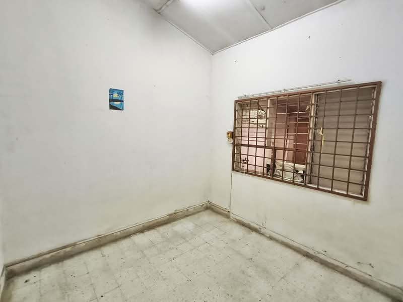 Rumah Teres 1 Tingkat untuk Dijual di Taman Aik Ann (Semenyih) - Gladys Wong - PropertyGuru.com.my