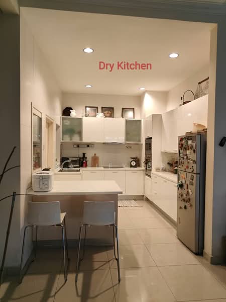 Kemuning Utama Permai untuk Untuk Dijual - RM 2,180,000, Mac 2026 - Kitchen - PropertyGuru.com.my