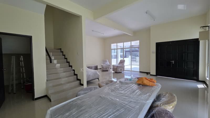 Semi-Detached House for Sale in Bayan Lepas (Penang) - KK Kwok - Living Room - PropertyGuru.com.my