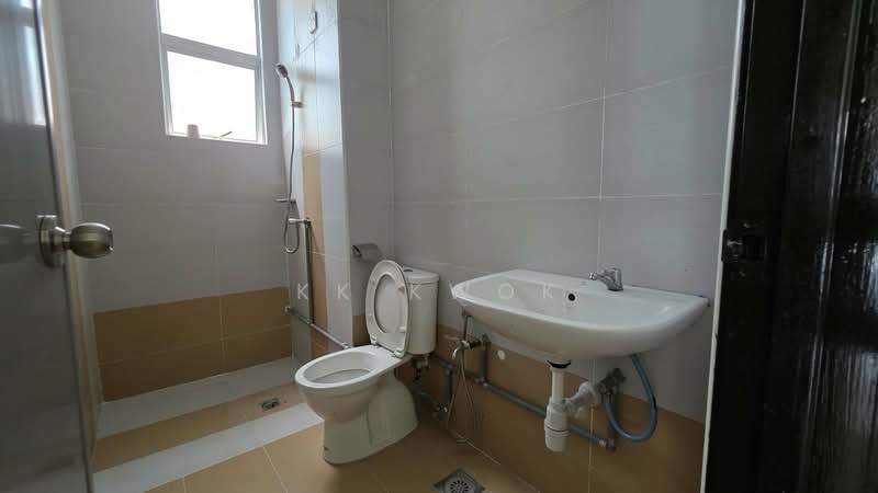 Semi-Detached House for Sale in Bayan Lepas (Penang) - KK Kwok - Bathroom - PropertyGuru.com.my