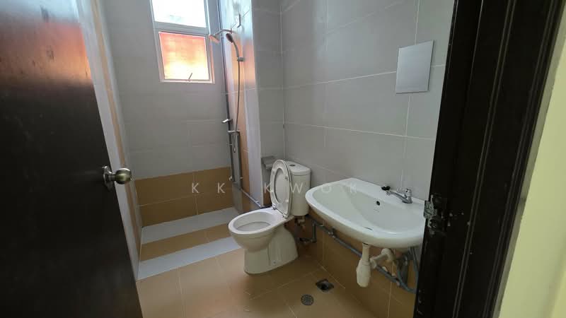 Semi-Detached House for Sale in Bayan Lepas (Penang) - KK Kwok - Bathroom - PropertyGuru.com.my