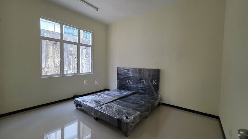 Semi-Detached House for Sale in Bayan Lepas (Penang) - KK Kwok - Bedroom - PropertyGuru.com.my