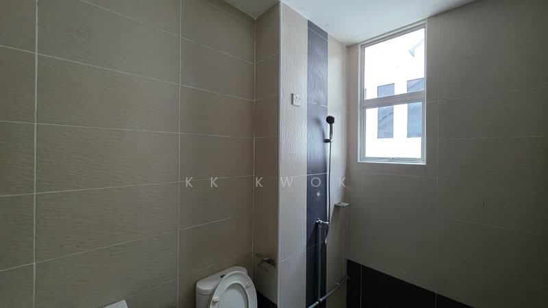 Semi-Detached House for Sale in Bayan Lepas (Penang) - KK Kwok - Bathroom - PropertyGuru.com.my