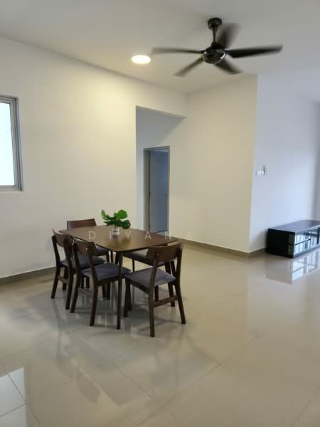 SkyLake Residence untuk Untuk Disewa - RM 1,850 /bulan, Mac 2026 - Dining Room - PropertyGuru.com.my