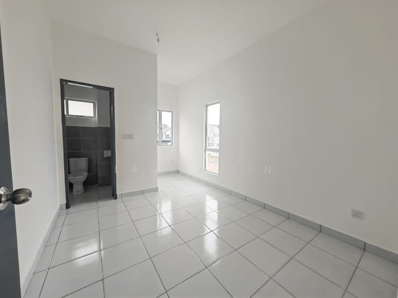 Terraced House for Sale in Rawang (Selangor) - Lau Ia Ein - PropertyGuru.com.my