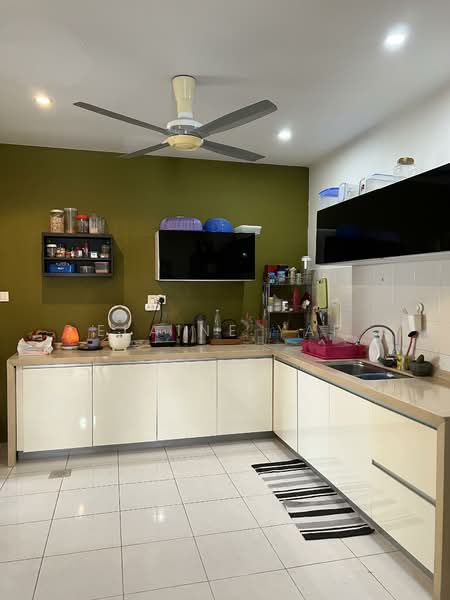Semi-Detached House for Sale in Kapar (Selangor) - Elaine Yap - Kitchen - PropertyGuru.com.my