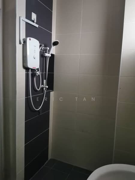 Semi-Detached House for Rent in Johor Bahru (Johor) - Eric Tan - Bathroom - PropertyGuru.com.my