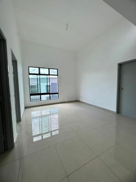 2-storey Terraced House for Sale in Taman Bestari Indah (Ulu Tiram) - Louis Tan - Interior - PropertyGuru.com.my