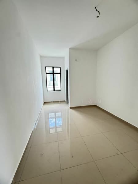 2-storey Terraced House for Sale in Taman Bestari Indah (Ulu Tiram) - Louis Tan - Interior - PropertyGuru.com.my