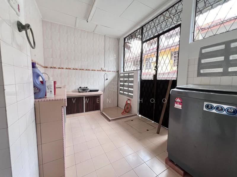 Untuk Disewa - Taman Perling