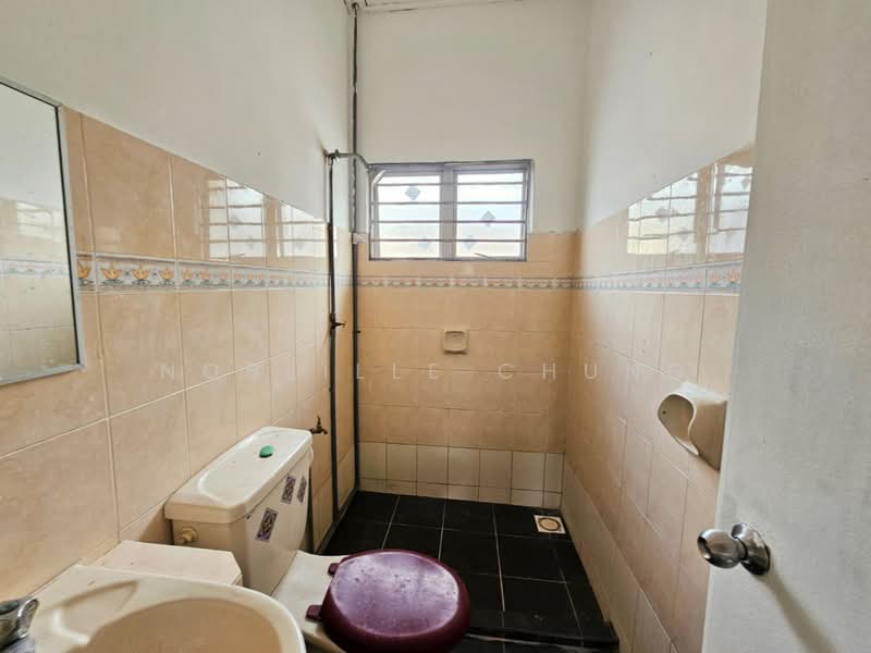 Putra Indah, Putra Bahagia, Putra Heights, Subang Jaya untuk Untuk Dijual - RM 770,000, Mac 2026 - Bathroom - PropertyGuru.com.my
