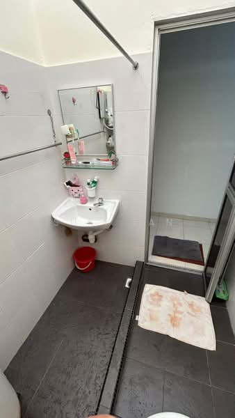 Rumah Teres 2 Tingkat untuk Dijual di Kepong (Kuala Lumpur) - Suki Tan - Bathroom - PropertyGuru.com.my