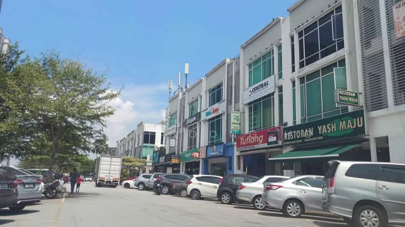 Shop / Office for Rent in Taman Equine (Seri Kembangan) - Chin Hoong Ho - Exterior - PropertyGuru.com.my