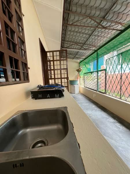 Taman Bukit Mewah untuk Untuk Disewa - RM 1,800 /bulan, Mac 2026 - Kitchen - PropertyGuru.com.my