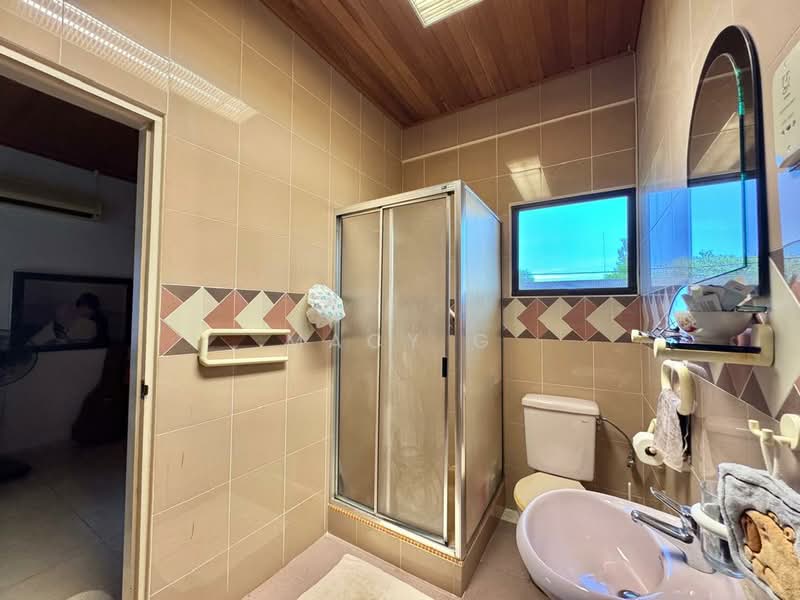 Taman Spring Garden untuk Untuk Dijual - RM 1,200,000, Mac 2026 - Bathroom - PropertyGuru.com.my