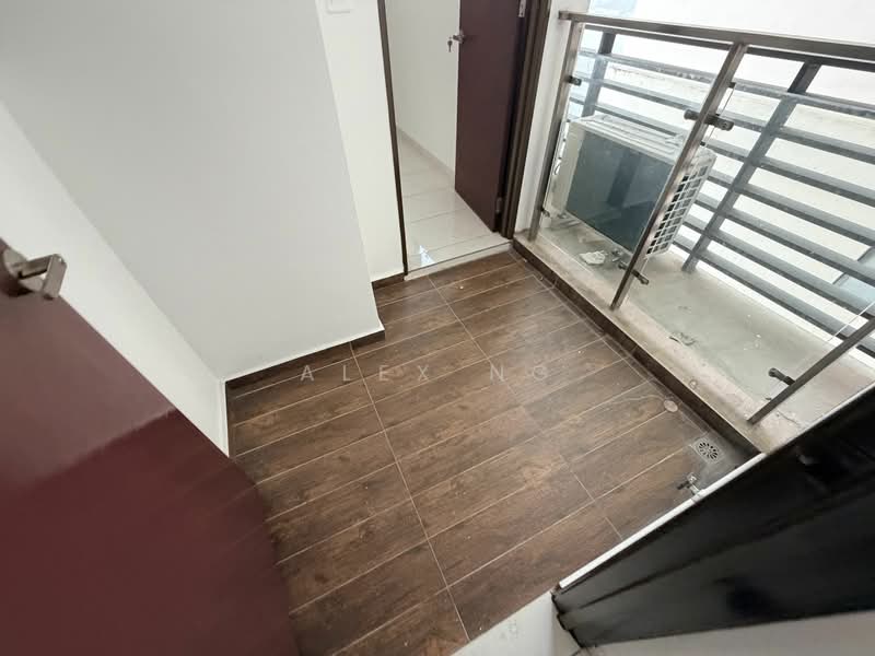 Condominium for Sale at Kings Bay @ Country Garden Danga Bay - Alex Ng - Balcony - PropertyGuru.com.my