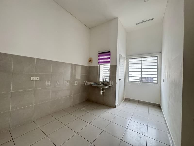 SARI ALAMANDA 4 @ RAWANG untuk Untuk Disewa - RM 1,300 /bulan, Mac 2026 - Kitchen - PropertyGuru.com.my