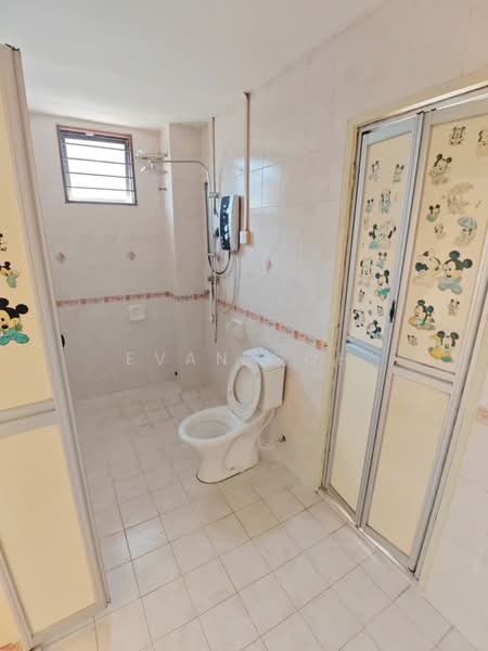 Semi-Detached House for Sale in Taman Mutiara Indah (Puchong) - Evan Goh - Bathroom - PropertyGuru.com.my