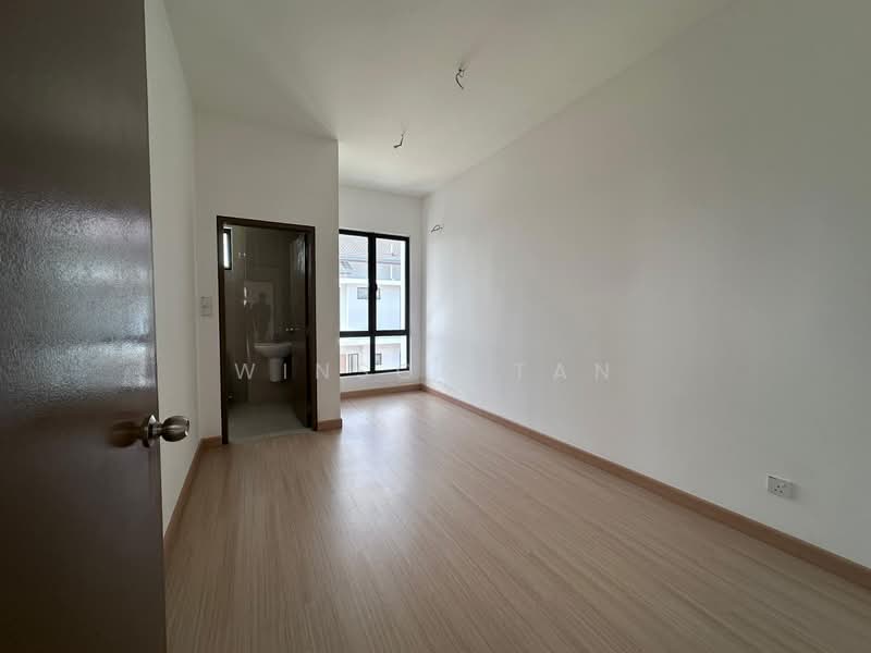 2-storey Terraced House for Sale in Amverton Hills (Sungai Buloh) - Winson Tan - Bathroom - PropertyGuru.com.my