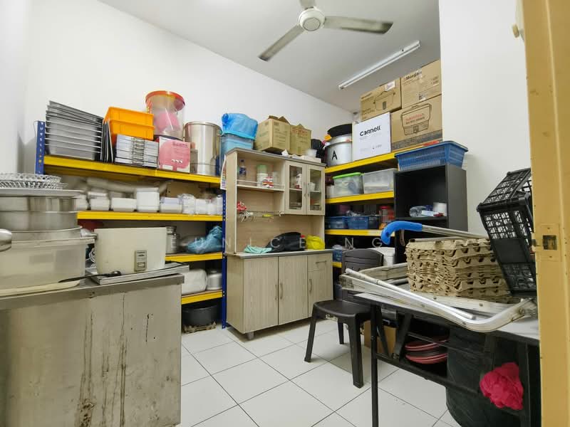 Taman Kulai untuk Untuk Dijual - RM 399,000, Mac 2026 - Kitchen - PropertyGuru.com.my