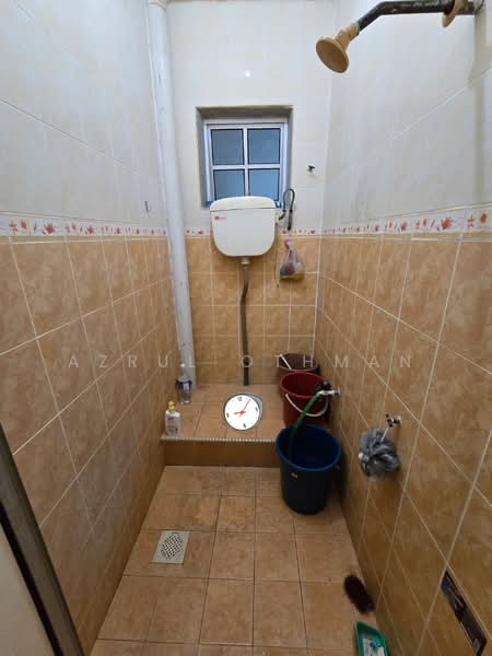 2-storey Terraced House for Sale in Taman Desa Ros (Seremban) - Azrul Othman - Bathroom - PropertyGuru.com.my