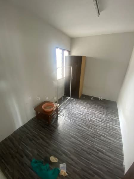 Flat for Rent at Flat Taman Ungku Tun Aminah - Robbie Tan - Interior - PropertyGuru.com.my