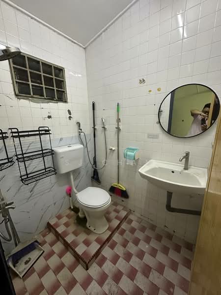 1-storey Terraced House for Rent in Taman Universiti (Skudai) - SJ CHAN - Bathroom - PropertyGuru.com.my