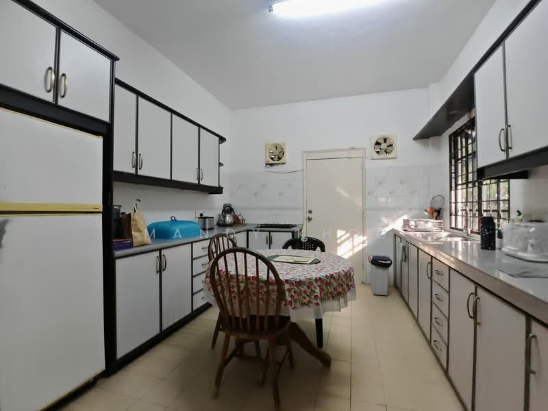 2-storey Terraced House for Sale in Taman TAR (Tun Abdul Razak) (Ampang) - Mandy Khoo - Kitchen - PropertyGuru.com.my