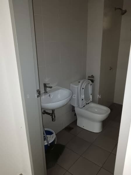 Service Residence for Sale at M Centura - Steve Chen - Bathroom - PropertyGuru.com.my