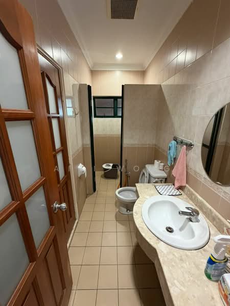 Bungalow for Sale in Ampang (Selangor) - Aiki Wong - Bathroom - PropertyGuru.com.my