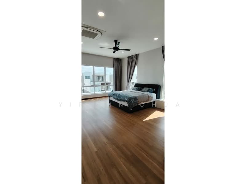 Bungalow for Rent in Senibong (Permas Jaya) - Fennie Chua - Bedroom - PropertyGuru.com.my