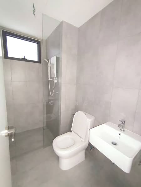 Service Residence for Sale at Emerald 9 - CK Ng - Bathroom - PropertyGuru.com.my