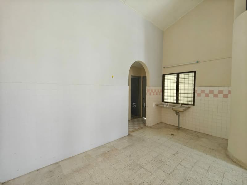 1-storey Terraced House for Sale in Seremban (Negeri Sembilan) - Irene Siew - Kitchen - PropertyGuru.com.my