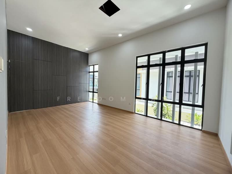 Taman Gaya untuk Untuk Dijual - RM 2,380,000, Mac 2026 - Master Bedroom - PropertyGuru.com.my
