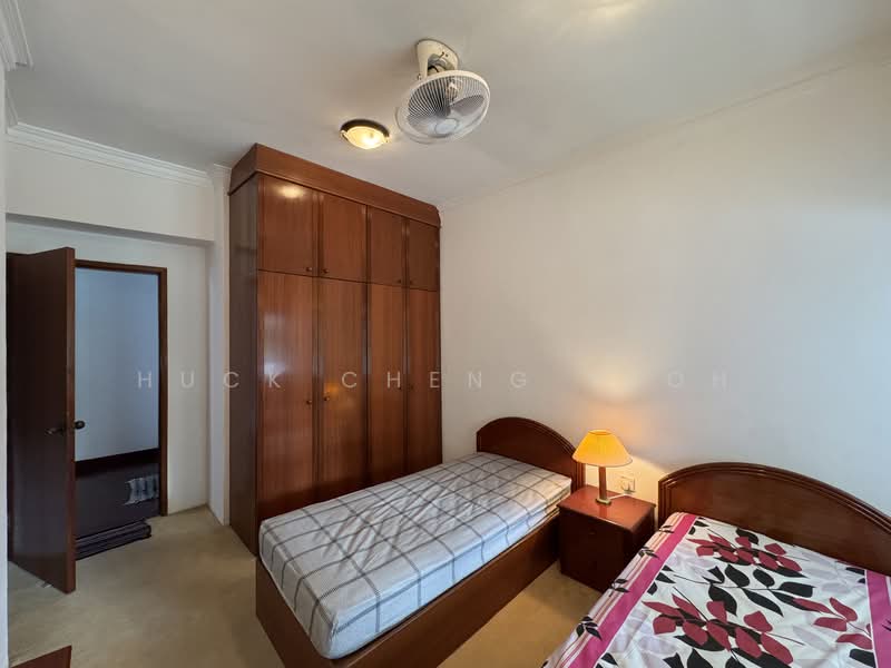 Kondominium untuk Dijual di Seaview Garden - Huck Cheng Yeoh - Bedroom - PropertyGuru.com.my