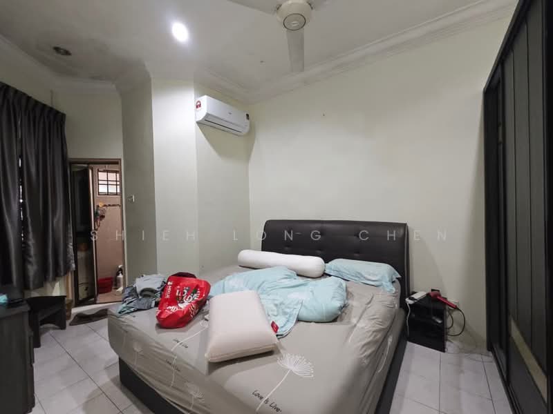 1-storey Terraced House for Sale in Taman Nusa Jaya Mas (Iskandar Puteri (Nusajaya)) - Shieh Long Chen - Bedroom - PropertyGuru.com.my
