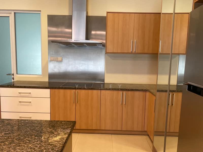3-storey Terraced House for Sale in Duta Tropika (Batu) - YL Tey - Kitchen - PropertyGuru.com.my