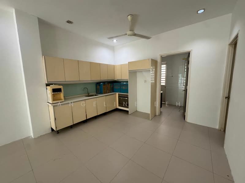 Casa Permai 2 untuk Untuk Disewa - RM 3,500 /bulan, Mac 2026 - Kitchen - PropertyGuru.com.my